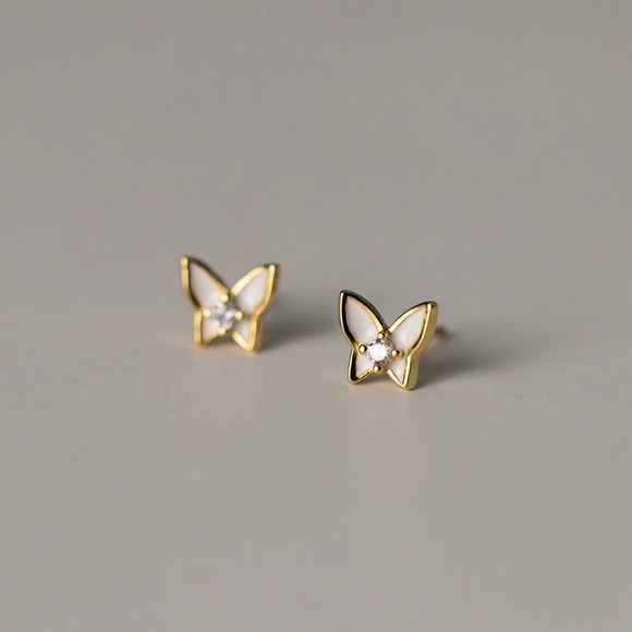 Sterling Silver Butterfly Earrings with pretty rhinestone center - Picture 1 of 5